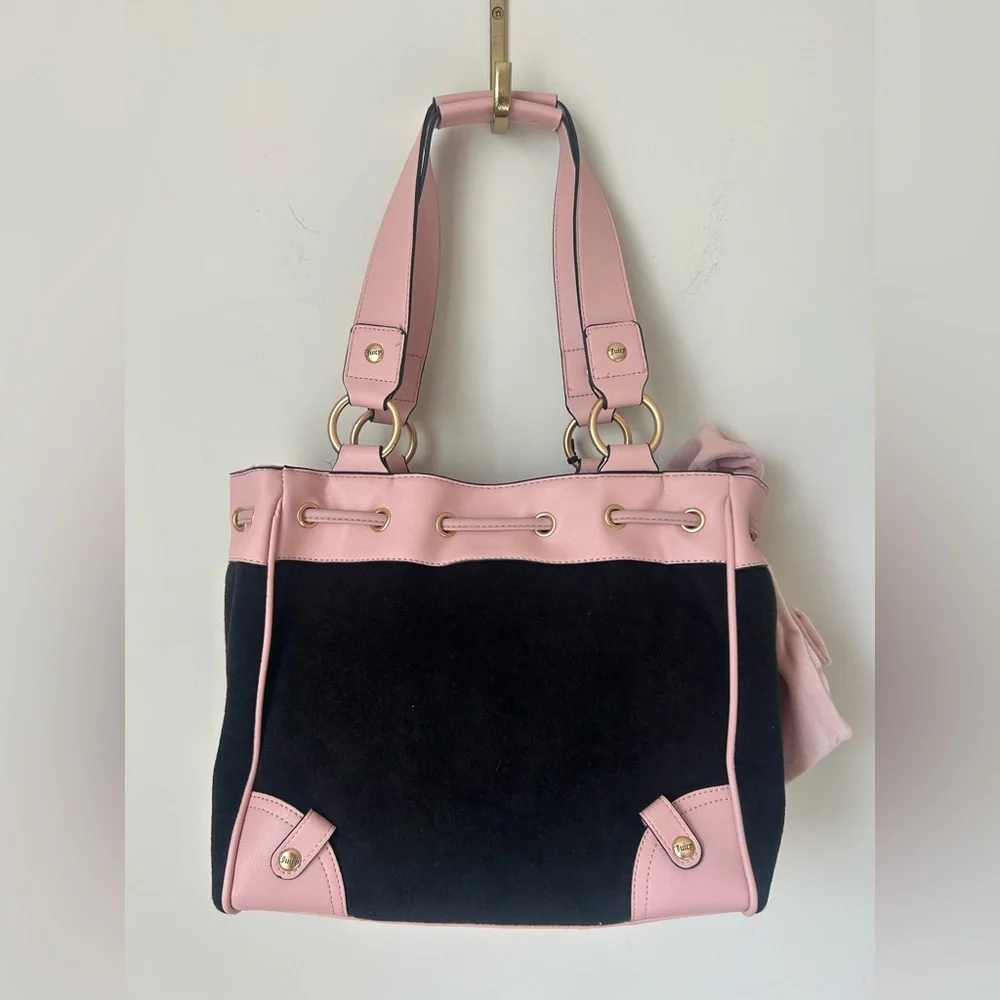 Juicy Couture black pink carriage Daydreamer Tote Bag